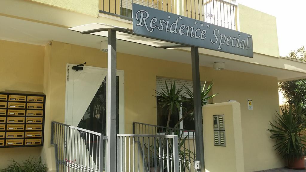 Residence Special Rimini Exteriér fotografie
